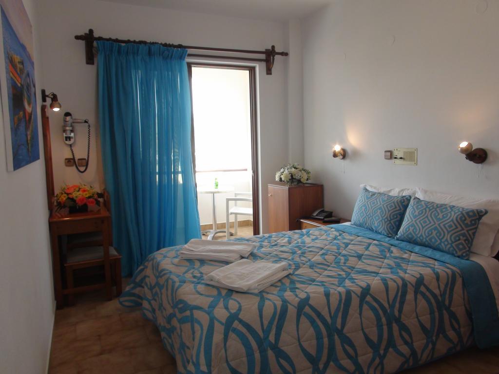 Oceanis Hotel Karpathos Phòng bức ảnh